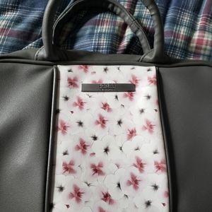 Jones New York travel makeup bag